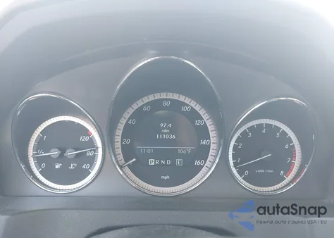 2011 Mercedes-Benz C 300 Luxury/Sport z USA, uszkodzony, nr VIN WDDGF5EB1BR147209